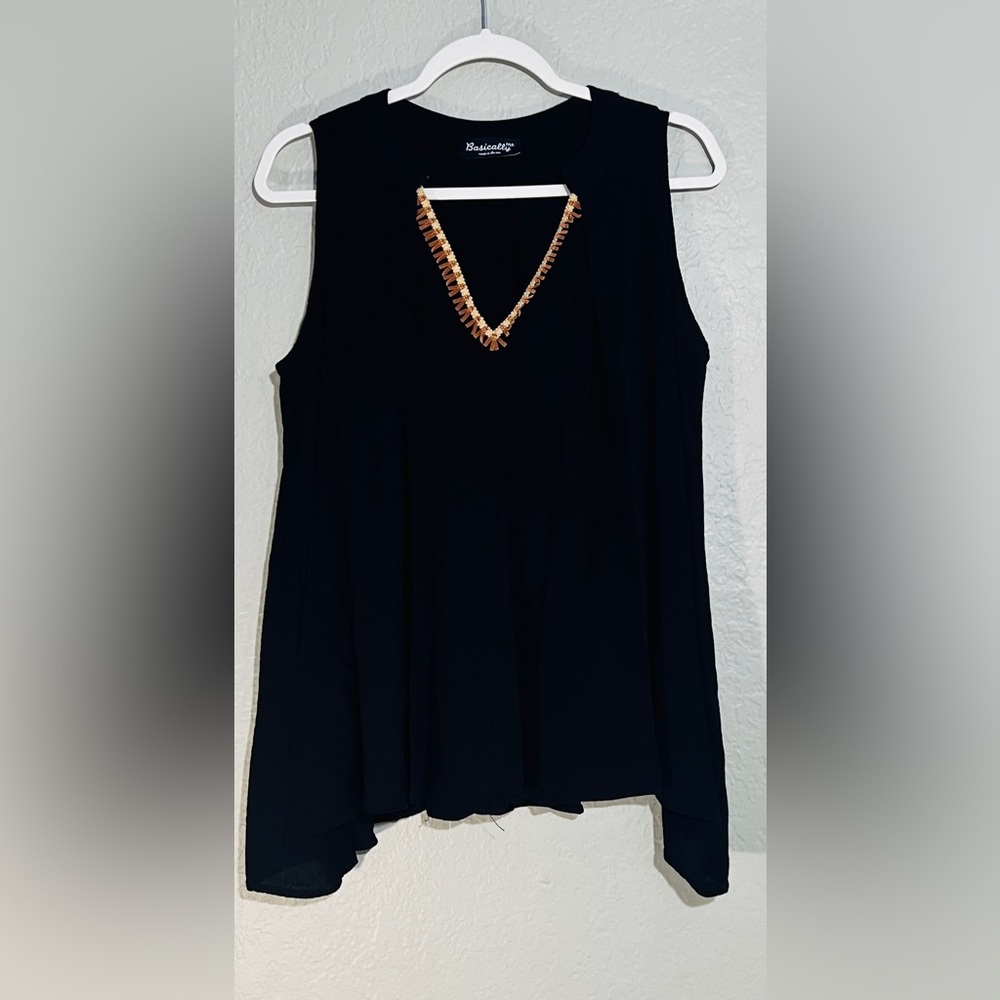 Basically Me women’s top Size L NWOT